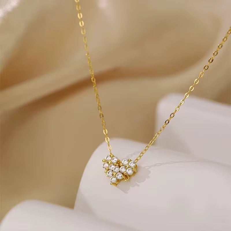 Elviria Shift Necklace
